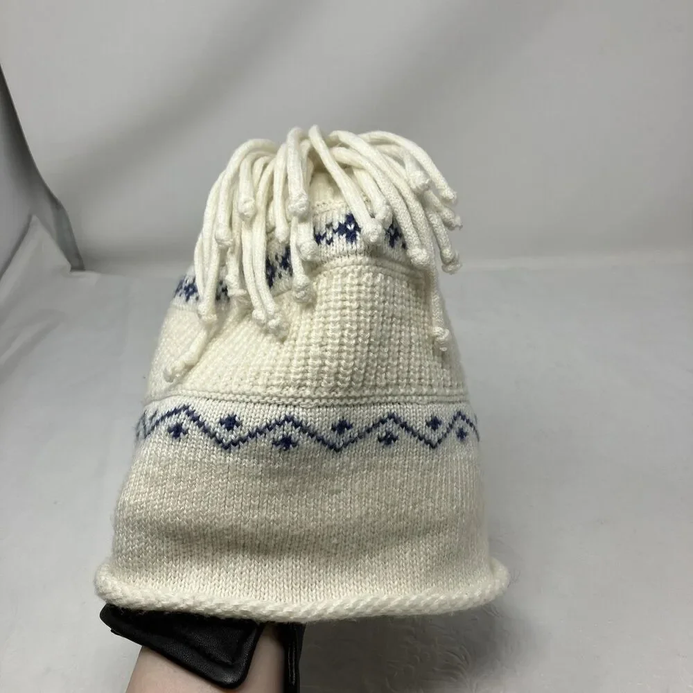 Hand Knit Fair Isle Beanie Hat Tassel White Blue Unisex Nordic-style Winter Ski